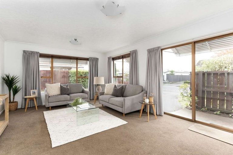 Photo of property in 2/101 Teesdale Street, Burnside, Christchurch, 8053