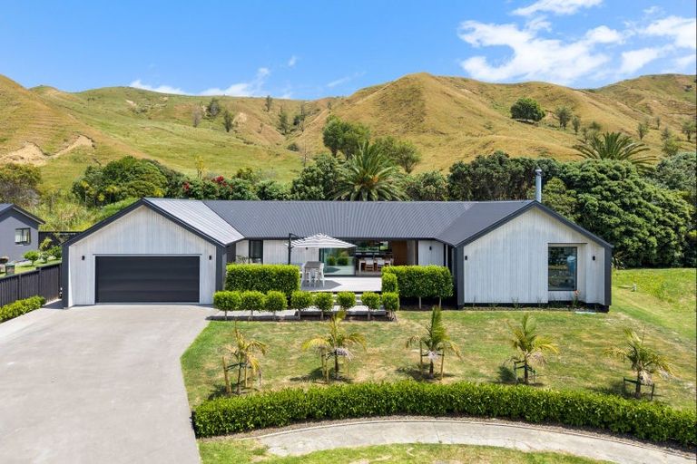 Photo of property in 17 Sandy Cove, Wainui, Gisborne, 4010