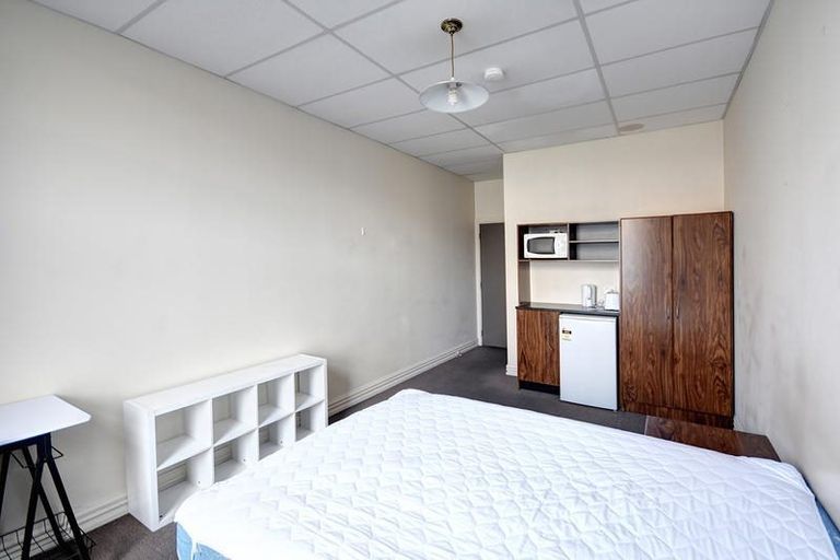 Photo of property in 5c Anzac Avenue, Dunedin Central, Dunedin, 9016