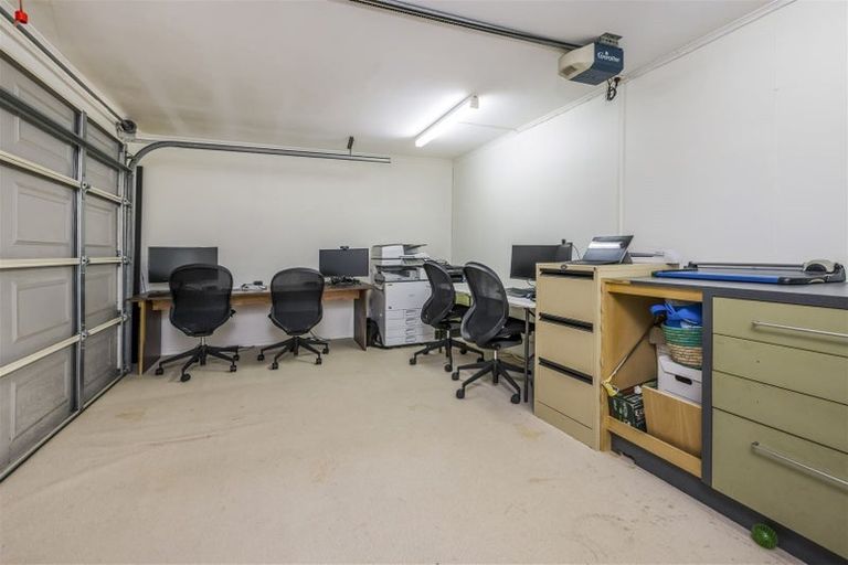 Photo of property in 2 Dunaff Place, Flat Bush, Auckland, 2019