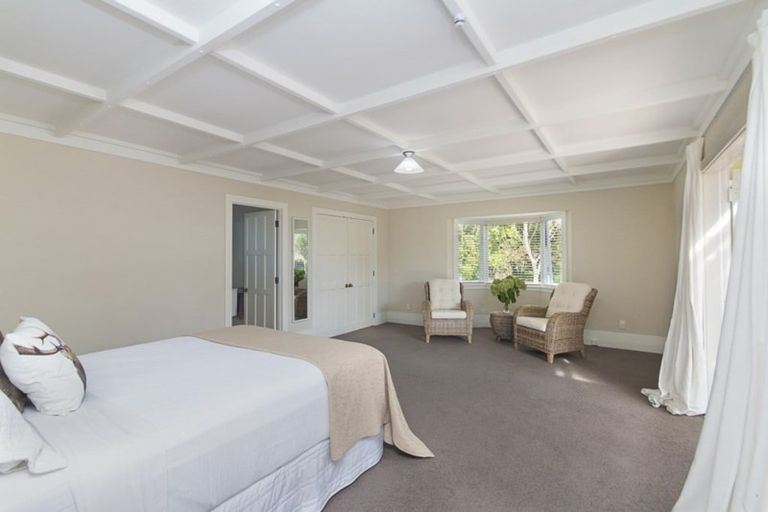 Photo of property in 18 Racecourse Road, Waiuku, 2123