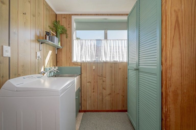 Photo of property in 52 Captain Cook Road, Cooks Beach, Whitianga, 3591