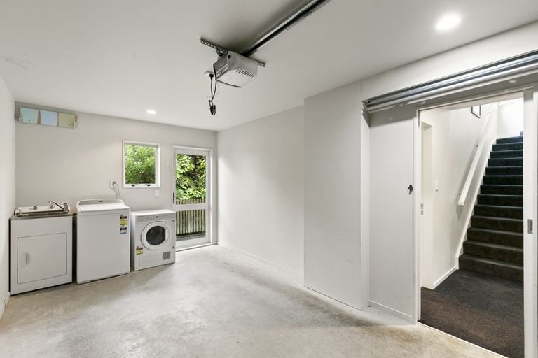 Photo of property in 19e Motueka Street, Ngaio, Wellington, 6035