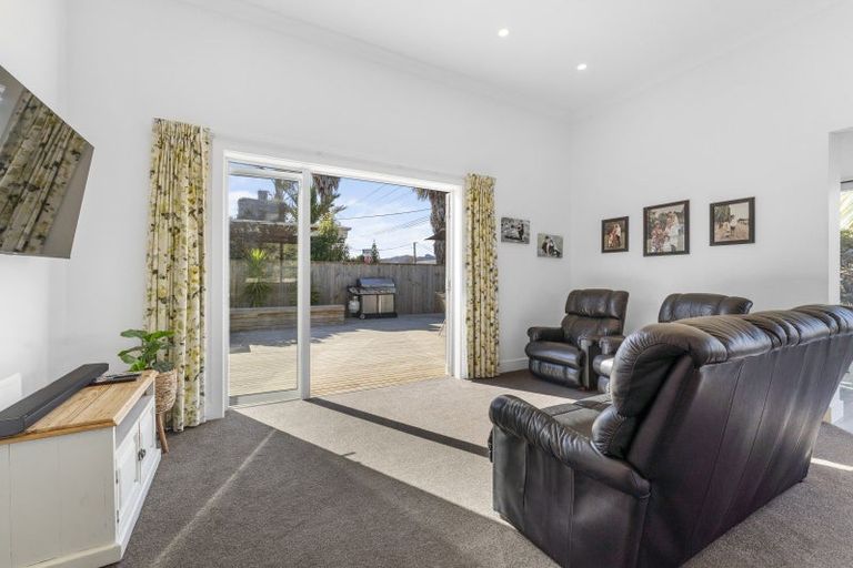 Photo of property in 33 Dunstan Street, Otaki, 5512