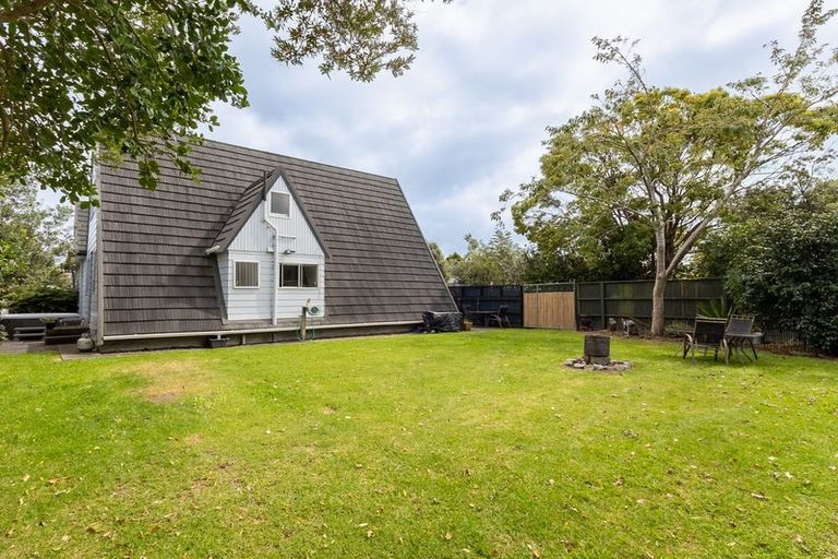 Photo of property in 187b Te Moana Road, Waikanae, 5036