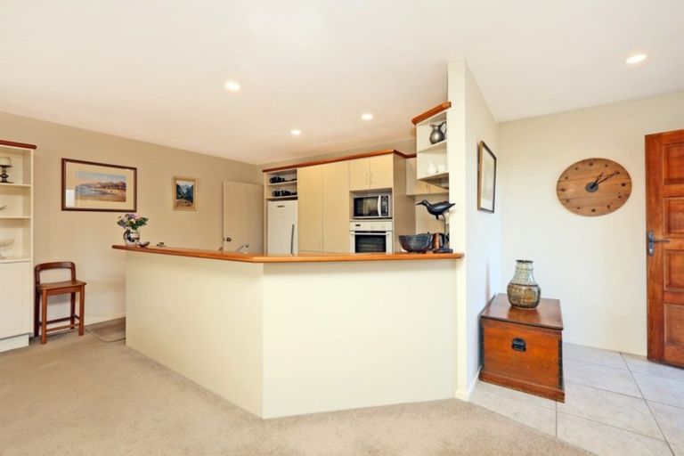 Photo of property in 6 Saint Hill Lane, Havelock North, 4130