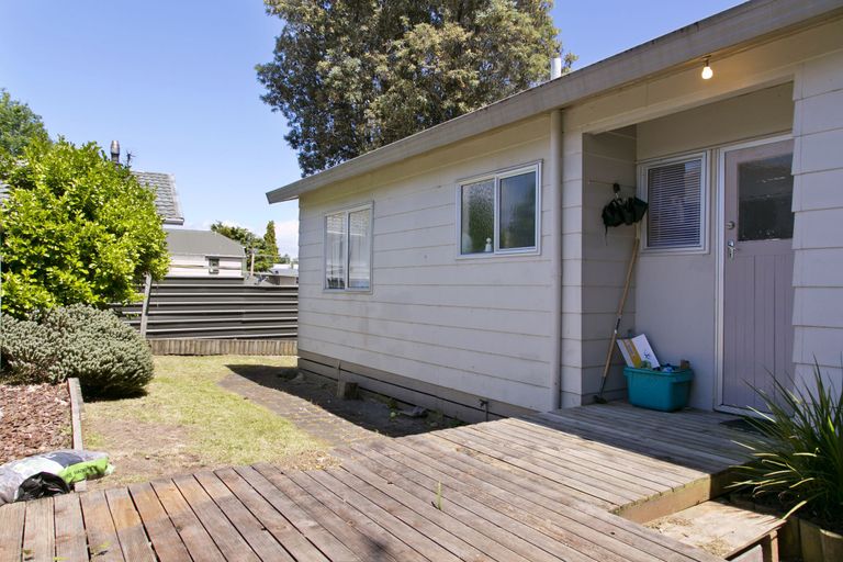 Photo of property in 2/6 Cumberland Street, Tauhara, Taupo, 3330