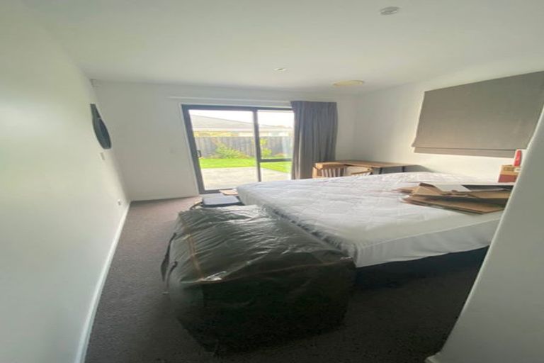 Photo of property in 8 Jennabelle Lane, Halswell, Christchurch, 8025