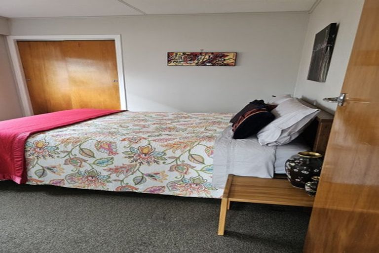 Photo of property in 22 Percy Cameron Street, Avalon, Lower Hutt, 5011