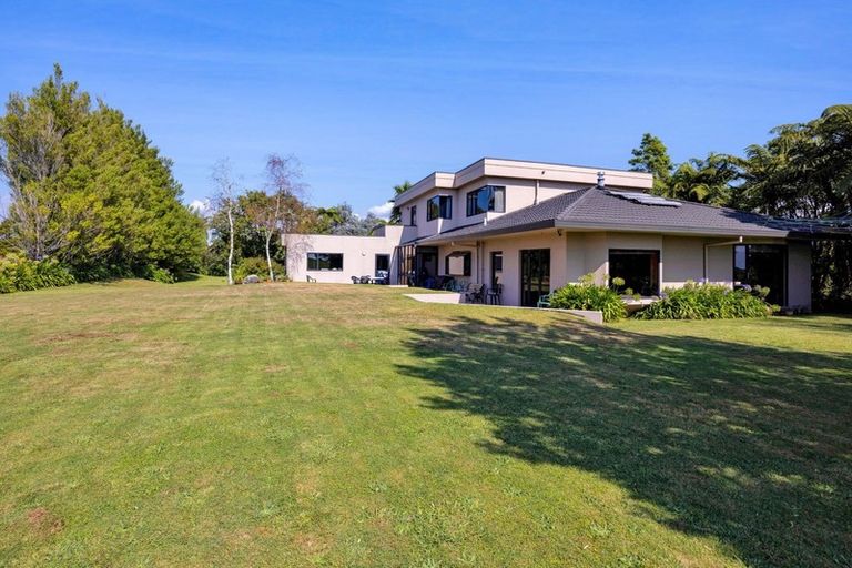 Photo of property in 788 Carrington Road, Hurworth, New Plymouth, 4371