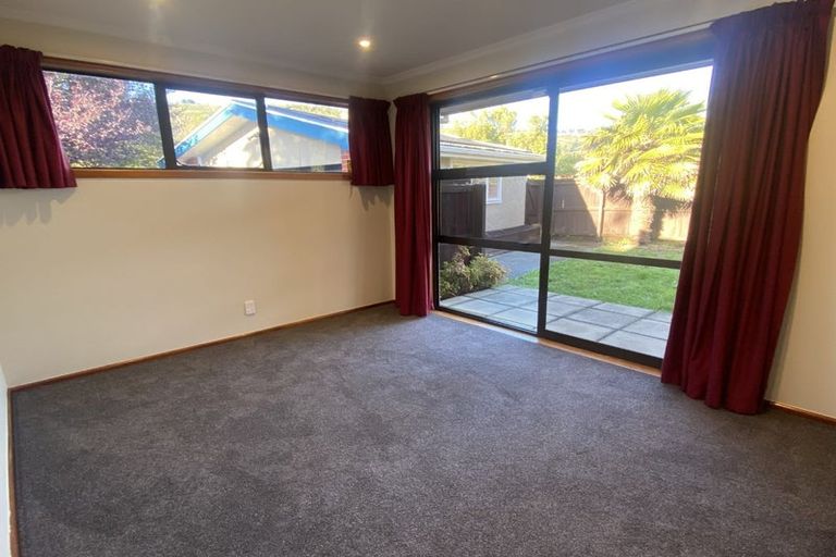 Photo of property in 1 Ribbonwood Place, Hillsborough, Christchurch, 8022