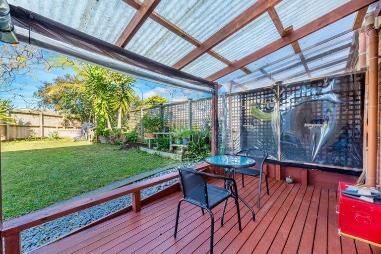 Photo of property in 29 Marinich Drive South, Ranui, Auckland, 0612