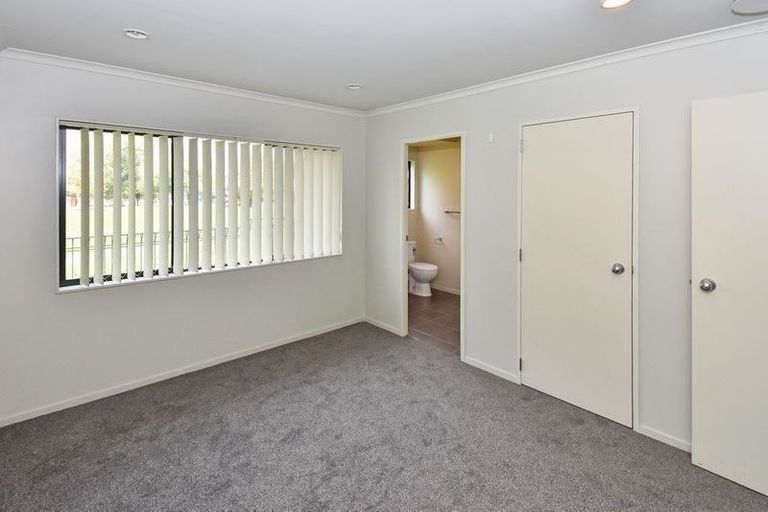 Photo of property in 134 Dominion Road, Papakura, 2110