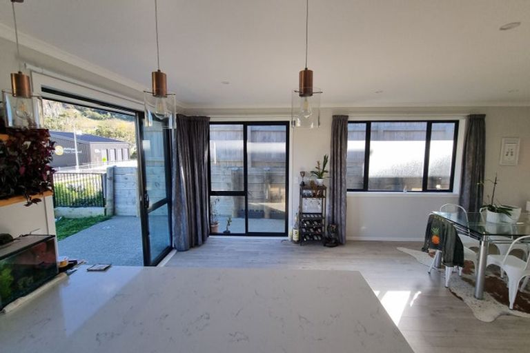 Photo of property in 62 Hokioi Drive, Kenepuru, Porirua, 5022