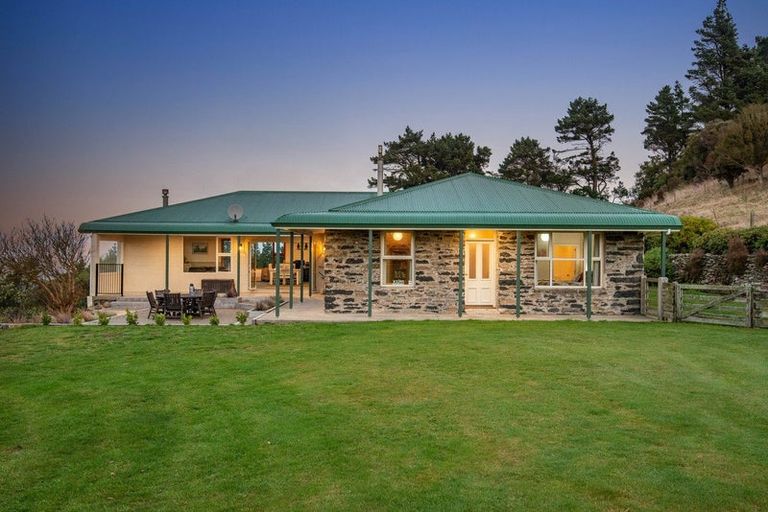 Photo of property in 378 Heyward Point Road, Heyward Point, Port Chalmers, 9081
