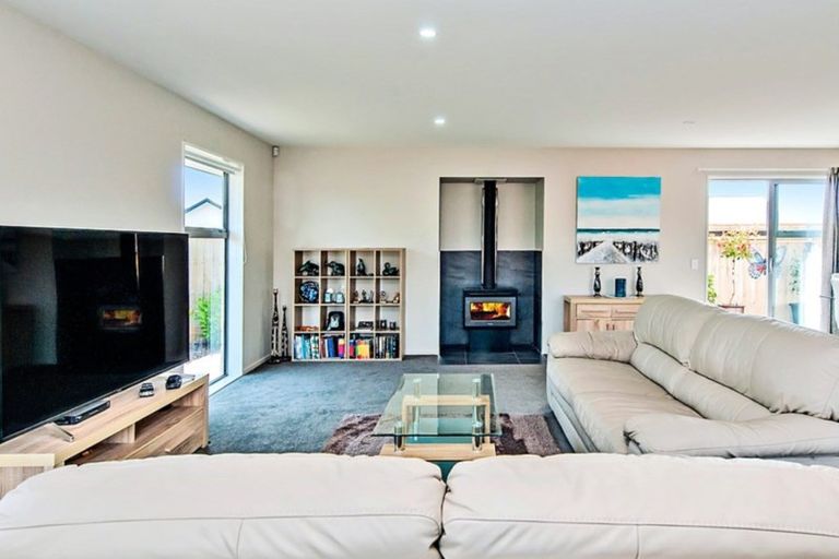 Photo of property in 15 Kingsdowne Drive, West Melton, 7618