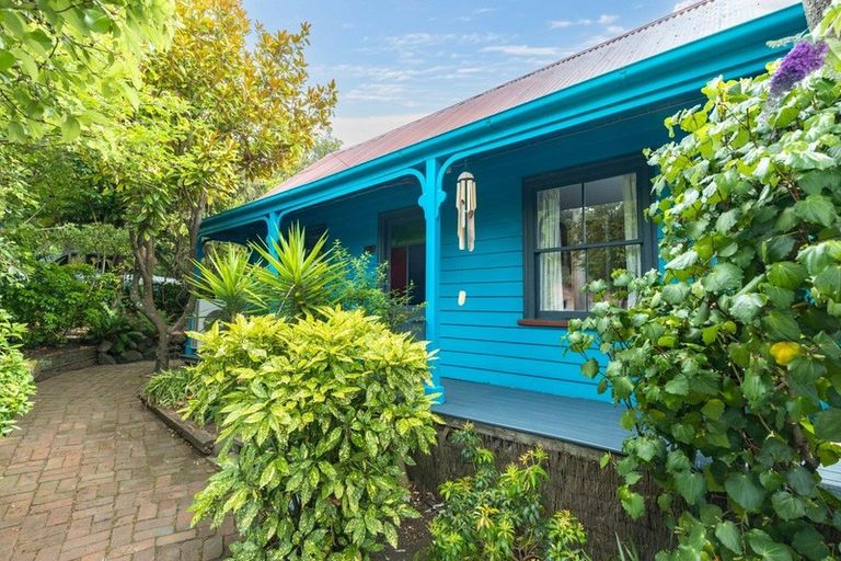 Photo of property in 38 Voelas Road, Lyttelton, 8082