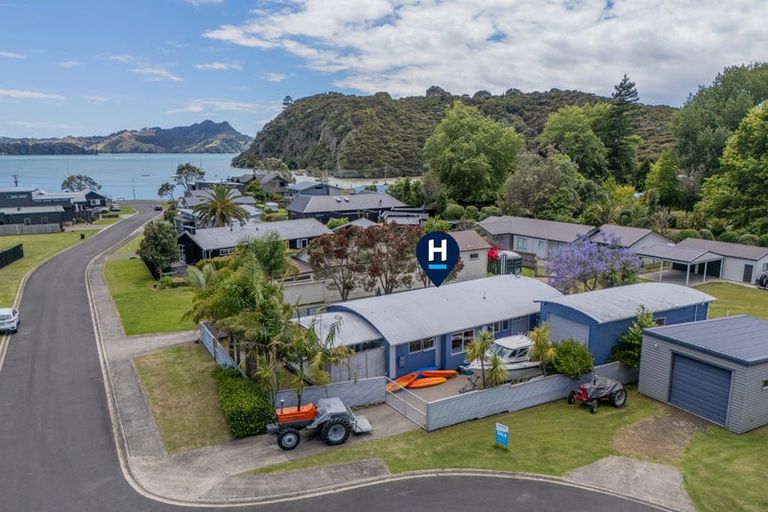 Photo of property in 21 Homestead Lane, Cooks Beach, Whitianga, 3591