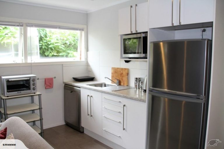 Photo of property in 43 Sharon Road, Waiake, Auckland, 0630