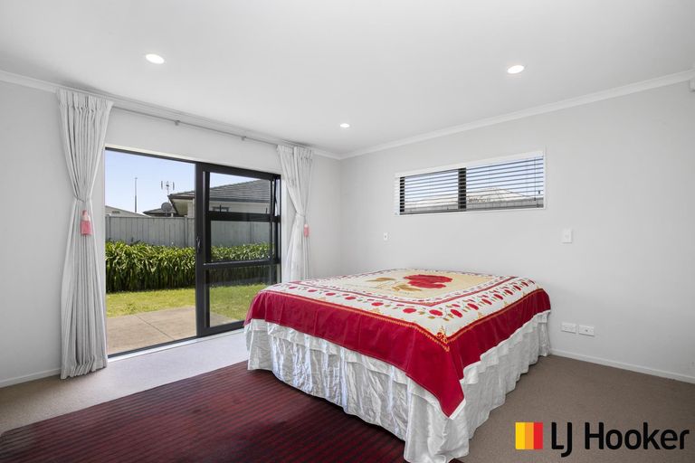 Photo of property in 3 Manene Street, Wattle Downs, Auckland, 2103