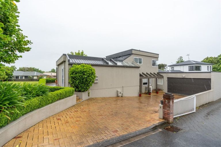 Photo of property in 3 Munro Place, Flagstaff, Hamilton, 3210