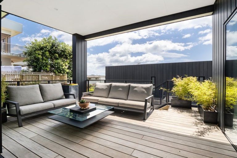 Photo of property in 313b Oceanbeach Road, Mount Maunganui, 3116