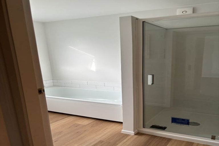 Photo of property in 12 Eskdale Road, Papakowhai, Porirua, 5024