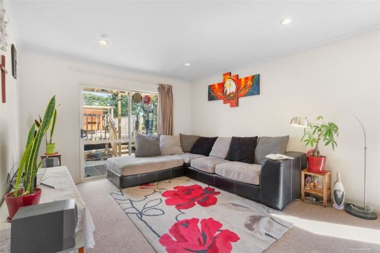 Photo of property in 7 Serenity Place, Otara, Auckland, 2023