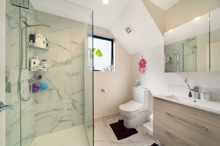 Photo of property in 3/137 View Road, Sunnyvale, Auckland, 0612