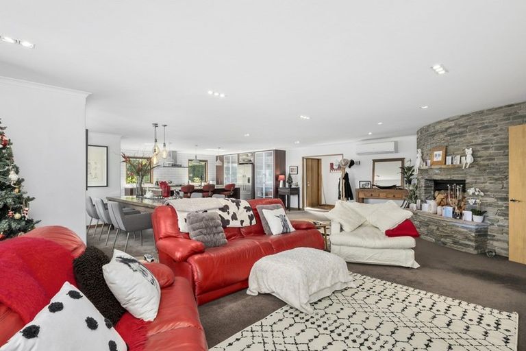 Photo of property in 43 Wingatui Road, Mosgiel, 9024