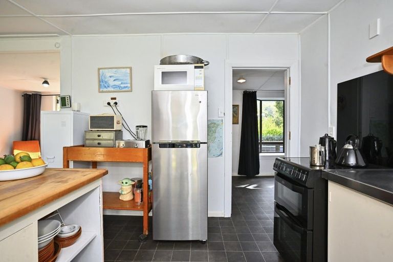 Photo of property in 8 Katrin Place, Mahia, 4198