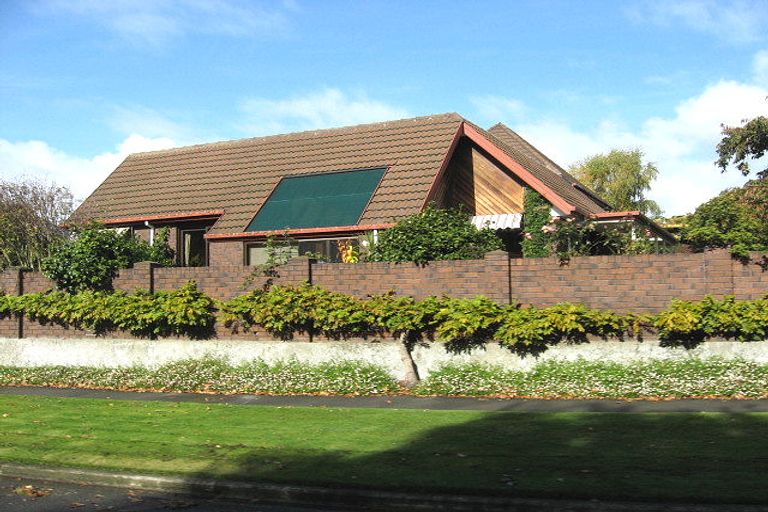 Photo of property in 54 Corfe Street, Ilam, Christchurch, 8041