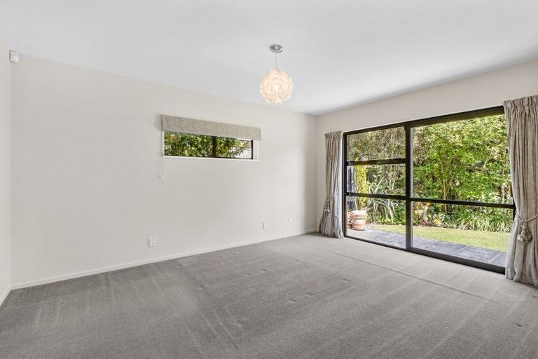 Photo of property in 2 Cottesmore Close, Burnside, Christchurch, 8053