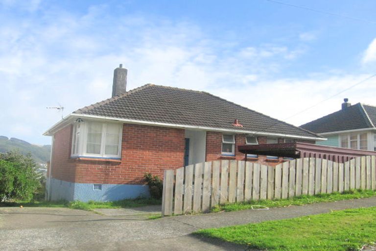Photo of property in 5 Windley Street, Ranui, Porirua, 5024