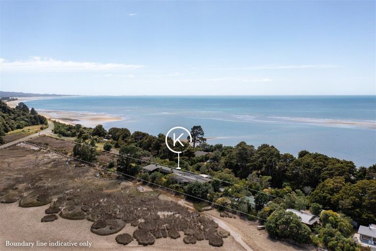 Photo of property in Twin Waters Lodge, 30 Totara Avenue, Collingwood, 7073