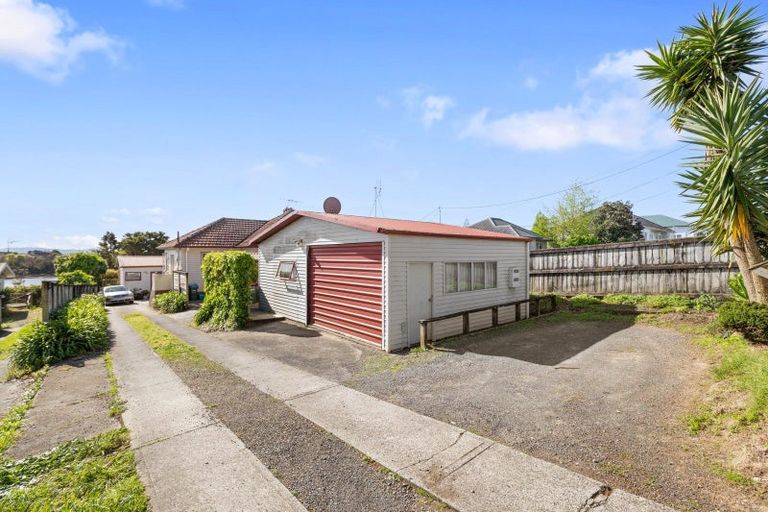 Photo of property in 94 Forest Lake Road, Forest Lake, Hamilton, 3200