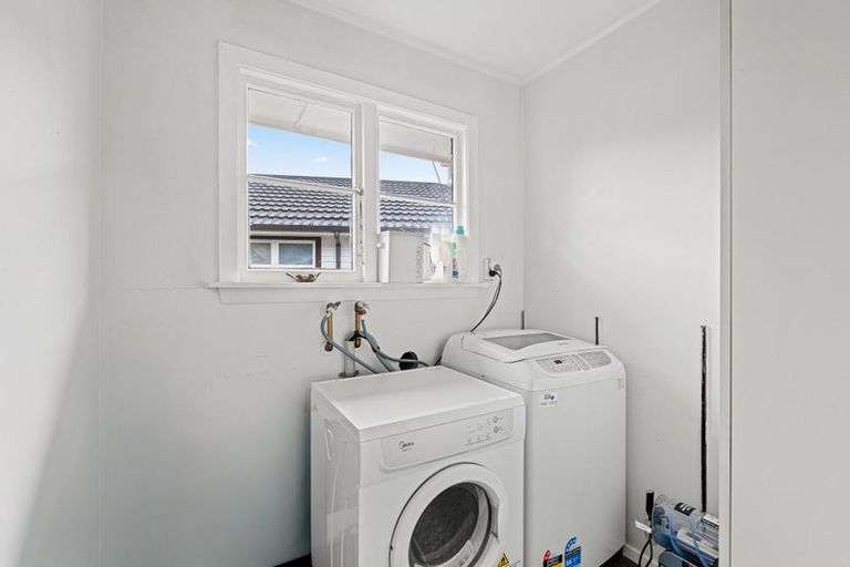 Photo of property in 12 Newport Street, Avondale, Christchurch, 8061