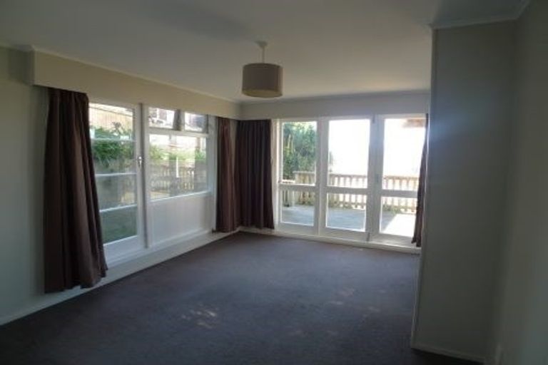 Photo of property in 95 Duncan Terrace, Kilbirnie, Wellington, 6022