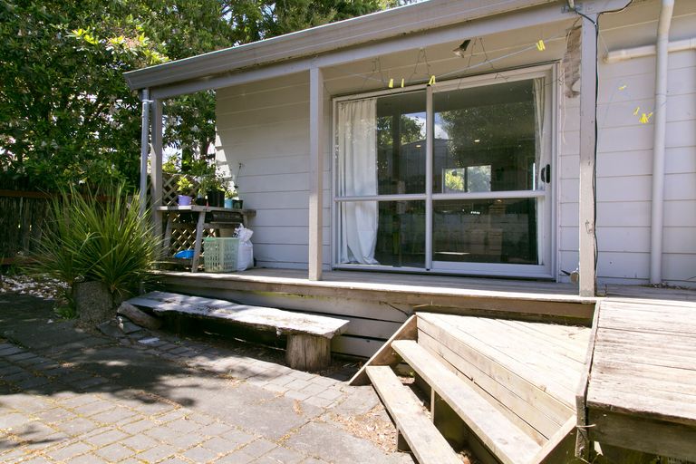 Photo of property in 2/6 Cumberland Street, Tauhara, Taupo, 3330