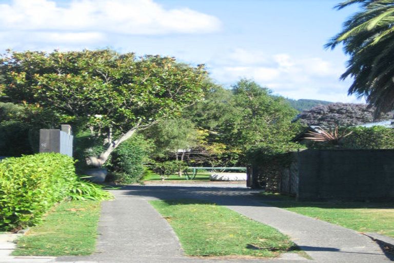 Photo of property in 9a Davis Crescent, Elderslea, Upper Hutt, 5018