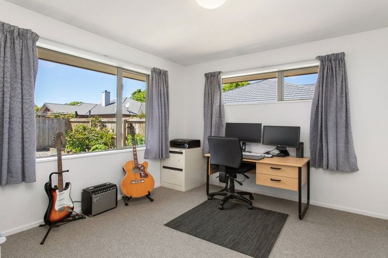 Photo of property in 53 Grimseys Road, Redwood, Christchurch, 8051