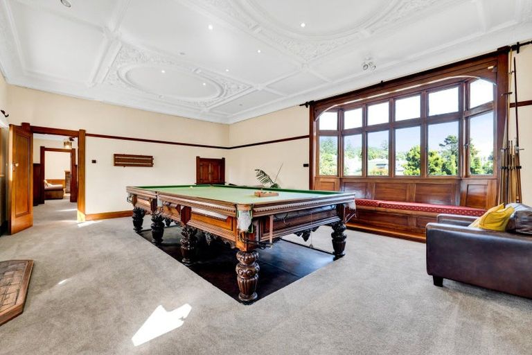 Photo of property in 6 Ridge Lane, New Plymouth, 4310