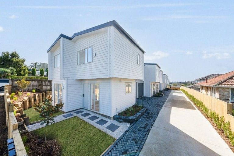 Photo of property in 22a Elliot Street, Howick, Auckland, 2014