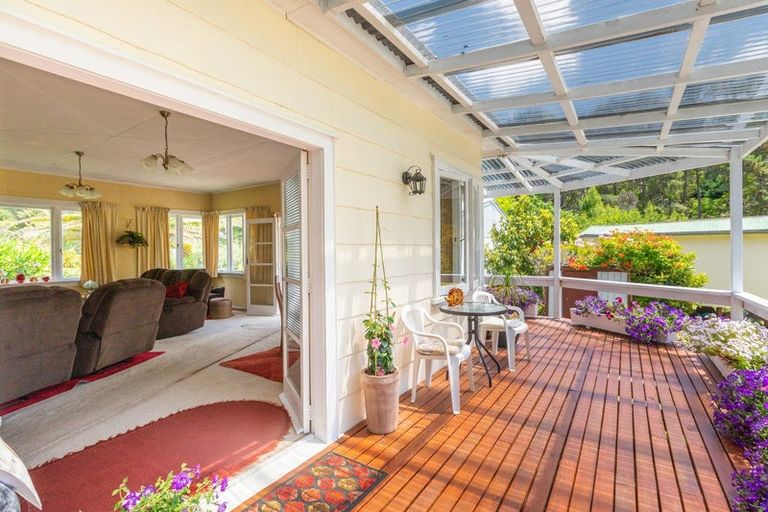 Photo of property in 704 State Highway 1, Wellsford, 0975