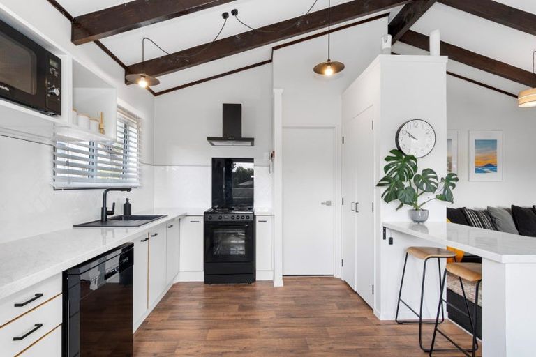 Photo of property in 4b Luke Street, Brookfield, Tauranga, 3110