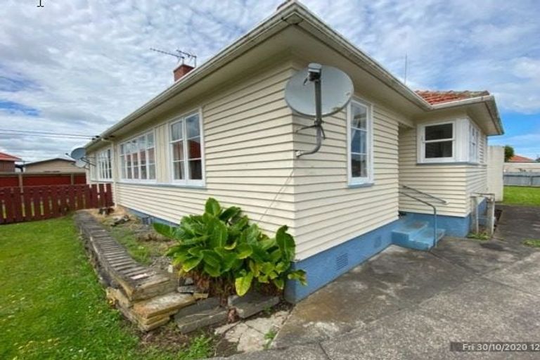 Photo of property in 66 Peat Place, Whanganui, 4500