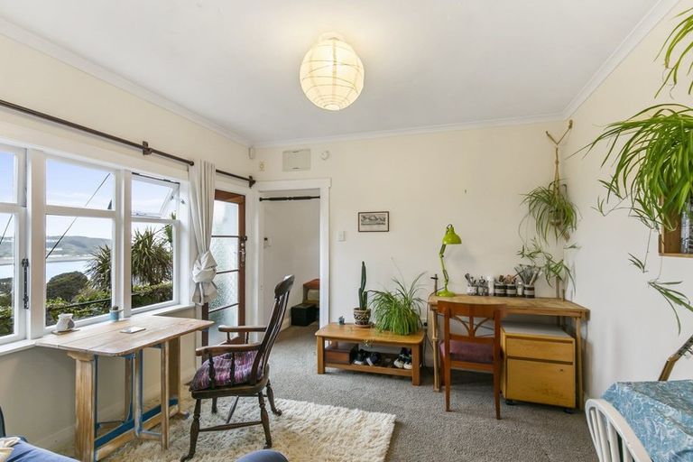 Photo of property in 94 Sutherland Road, Melrose, Wellington, 6023