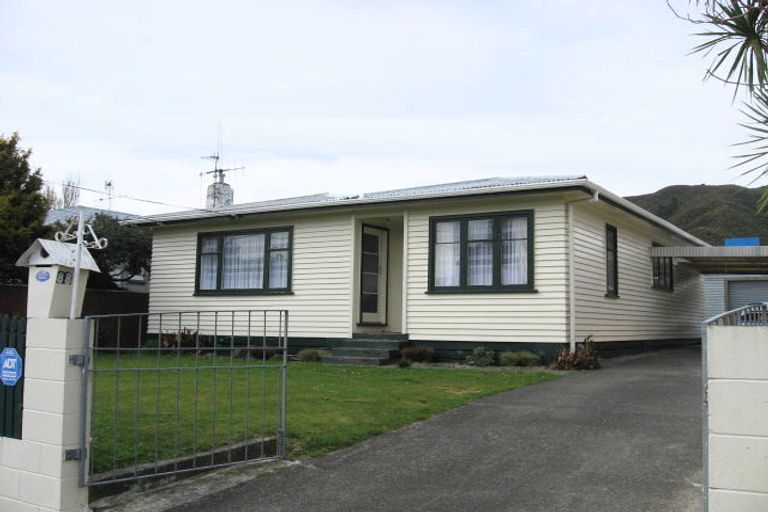 Photo of property in 88 Frederick Street, Wainuiomata, Lower Hutt, 5014