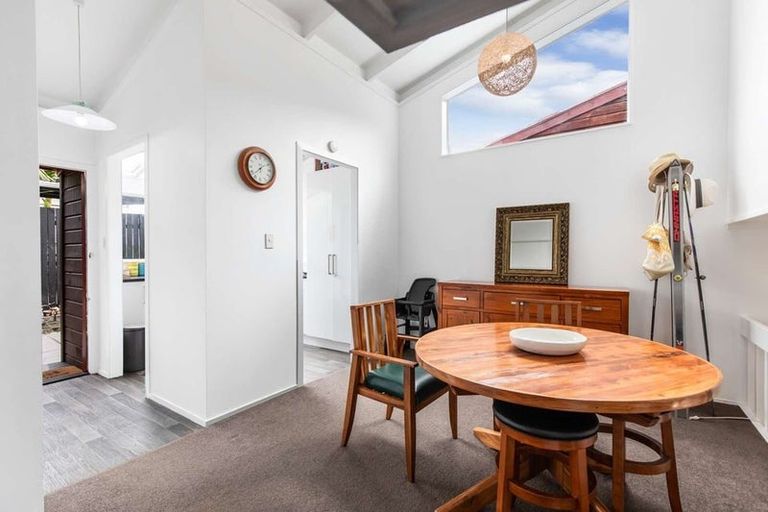 Photo of property in 4/33 Eskdale Road, Birkdale, Auckland, 0626