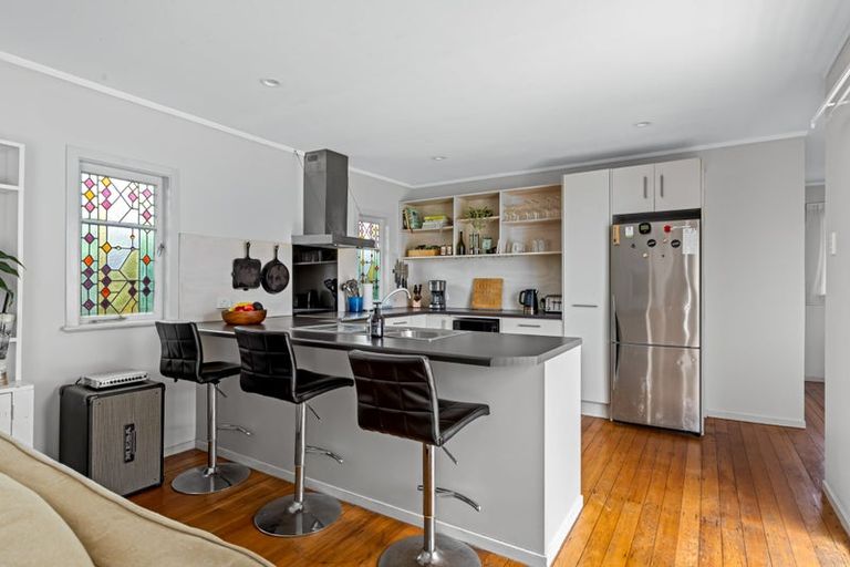 Photo of property in 1/212 Centreway Road, Orewa, 0931